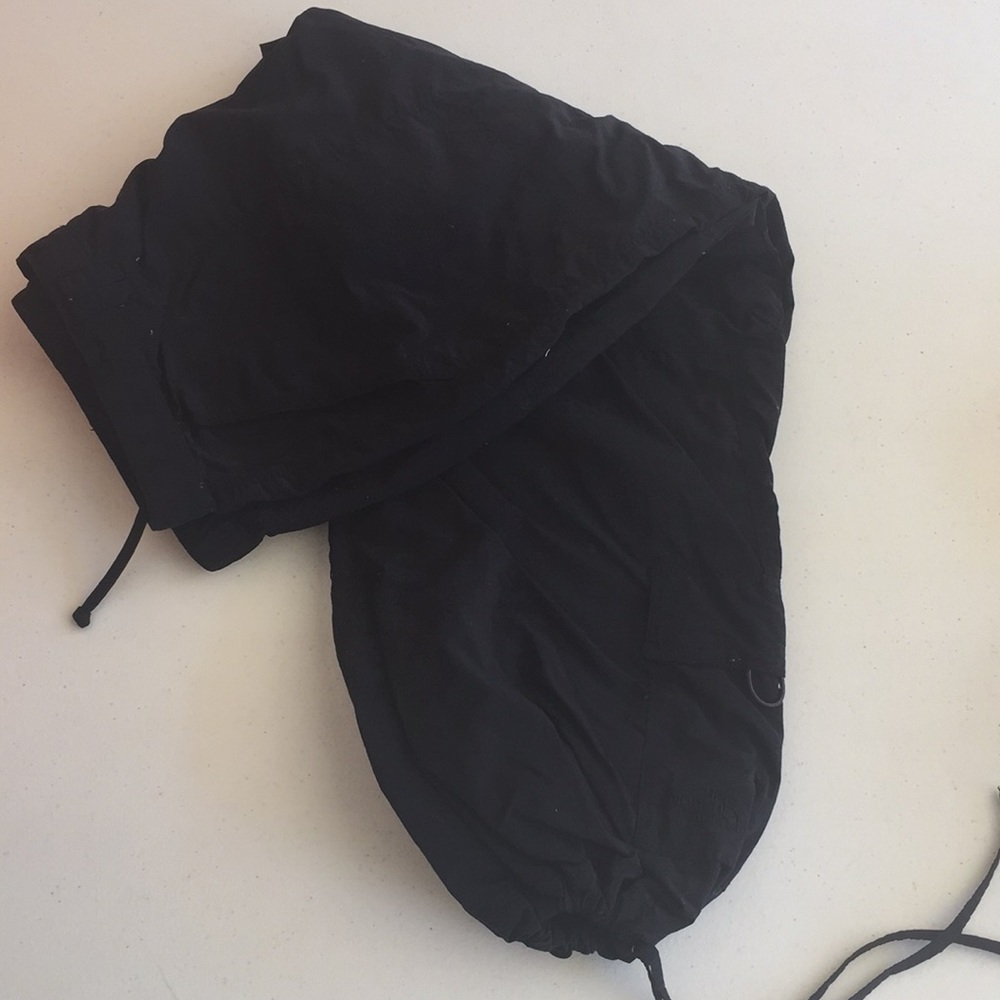 North Face Capri black large pants